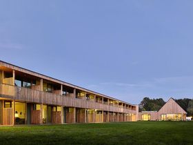 10% Frühbucher-Rabatt-Erholungsurlaub im Waldstrand-Hotel Großschönau- 5 Tage