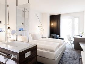 Silvester mit Musical Dinner Show -1 Nacht