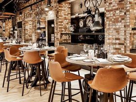 Silvester mit Musical Dinner Show -1 Nacht