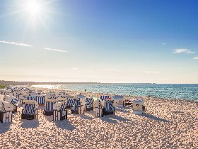 Magische Momente zum Jahreswechsel mit Gala-Buffet, Livemusik & Tanz