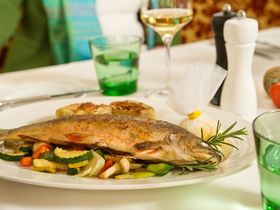 Auszeit für Genießer: Urlaub im Gartenhotel & Weingut in der Wachau inkl. 4-Gang-Dinner | 1 Nacht