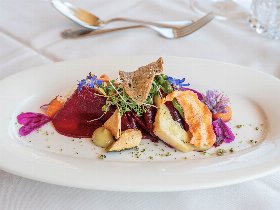 Sonntagszuckerl mit Wellness & Allzeit-BIO-Genuss in der Oststeiermark inkl. 4-Gang Menü | 1 Nacht