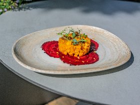 Schloss Romantik im Mostviertel inkl. 4-Gang-Candle-Light-Dinner & Blumenstrauß