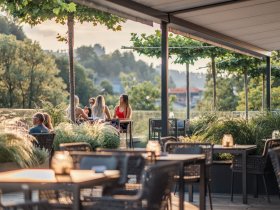 Schloss Romantik im Mostviertel inkl. 4-Gang-Candle-Light-Dinner & Blumenstrauß