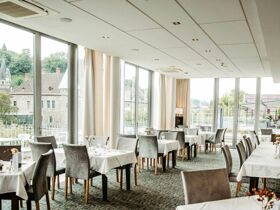 Schloss Romantik im Mostviertel inkl. 4-Gang-Candle-Light-Dinner & Blumenstrauß