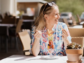 Natürlich Juli – Natürlich Eisenberg 3 Tage 2 Nächte, Frühstück, Abendessen, Panorama Pool. 