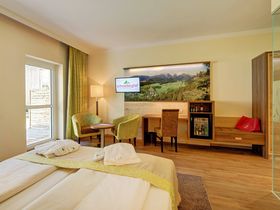 Kuschelbär Wochenende inkl. Candlelight-Dinner & Kuschelbär-Cocktail | 2 Nächte