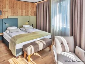 Dienstag & Donnerstag-Special | Therme inkl. Abendessen im Sole-Felsen-Bad | 1 Nacht