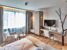 Dienstag & Donnerstag-Special | Therme inkl. Abendessen im Sole-Felsen-Bad | 1 Nacht