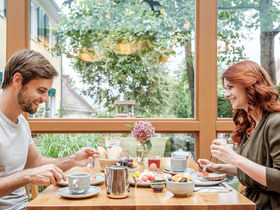 Advent in der Kellergasse Heiligenbrunn 3 Nächte, Dinner, heisser Aperol, Transfer uvm.  