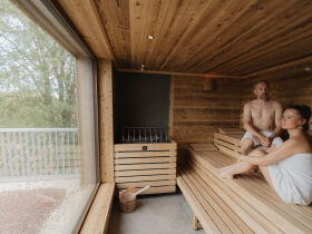 Advent in der Kellergasse Heiligenbrunn 3 Nächte, Dinner, heisser Aperol, Transfer uvm.  