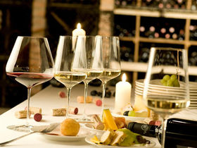 Wein & Genuss zu Zweit inkl. Candle Light Dinner, Weinverkostung & VinoSPA 3 Nächte 2026