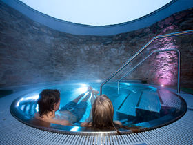 Wein & Genuss zu Zweit inkl. Candle Light Dinner, Weinverkostung & VinoSPA 3 Nächte 2026