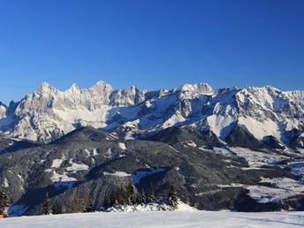 Kurzurlaub im Skiparadies Schladming-Rohrmoos im Hotel direkt an der Piste mit Wellnessbereich