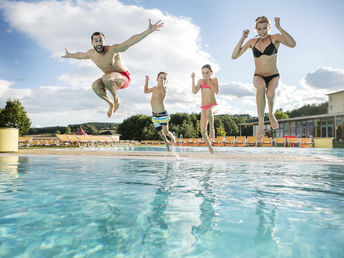 Familienurlaub im Thermen Resort inkl. 2 Kinder bis 14,9 Jahre | 5 Tage