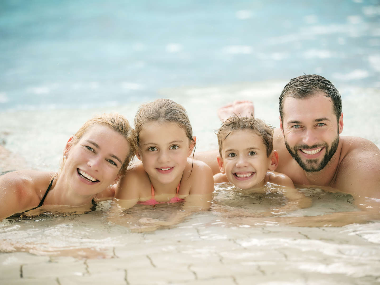 Familienurlaub im Thermen Resort inkl. 2 Kinder bis 14,9 Jahre | 6 Tage