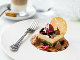 Komfort & Luxus im architektonischen Meisterwerk | 2 Tage Kurzurlaub inkl. Thermeneintritt