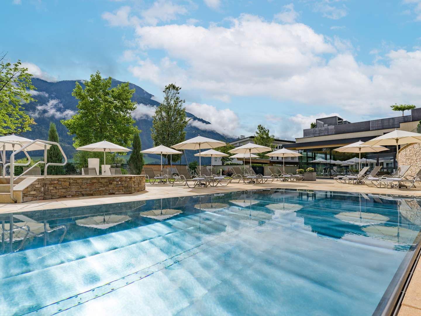 Wellness-Zuckerl in Tirol inkl. Massage & Behandlung