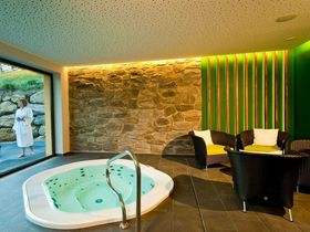 Wandergenuss auf der Alm – mitten im Naturpark auf 1.200 Metern | 3 Nächte inkl. 4-Gang-Menü