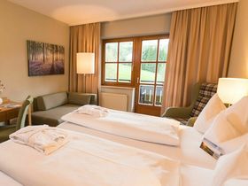 Wandergenuss auf der Alm – mitten im Naturpark auf 1.200 Metern | 3 Nächte inkl. 4-Gang-Menü