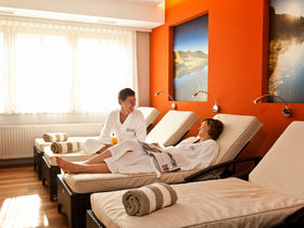 Wandergenuss auf der Alm – mitten im Naturpark auf 1.200 Metern | 3 Nächte inkl. 4-Gang-Menü