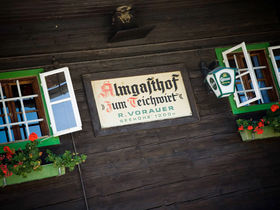 Wandergenuss auf der Alm – mitten im Naturpark auf 1.200 Metern | 3 Nächte inkl. 4-Gang-Menü