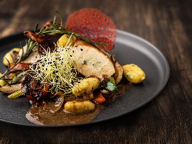 Genussvoll DICH erleben inkl. Klangschalenmassage & Hautberatung mit Verwöhnprogramm | 2 Näche