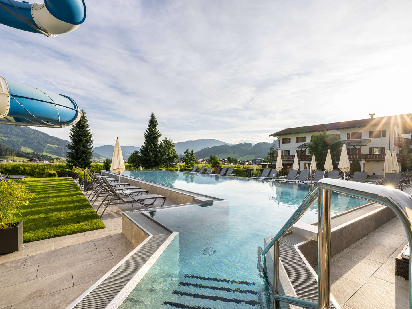 Familien Last-Minute-Stay in Flachau inkl. Fahrt mit dem Lucky Flitzer & Wasser Erlebniswelt