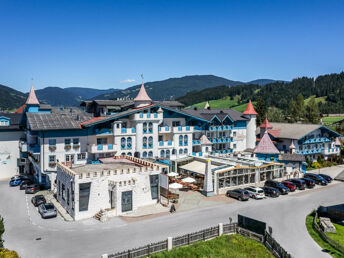 Familien Last-Minute-Stay in Flachau inkl. Fahrt mit dem Lucky Flitzer & Wasser Erlebniswelt