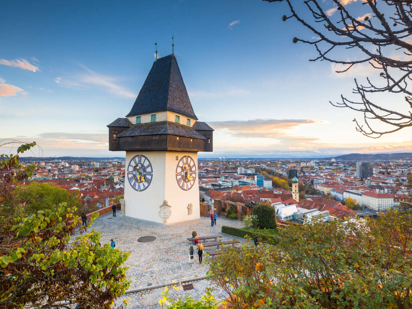 Familienabenteuer im Trampolinpark & Kindermuseum Graz