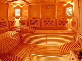 Herbstzeit ist Wander, Spazier und Reitzeit auf 1000 Meter mit herrlicher Aussicht