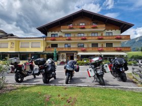 Motorradfreundlicher Genussurlaub mit geschulten Tourguides | 4 Nächte inkl. Abendessen 