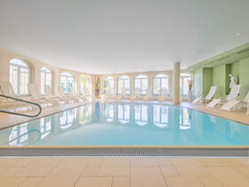 Romantik & Wellness inkl. Entspannungsmassage + Peeling im 4* Das Schlössl