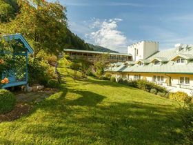 Romantik & Wellness inkl. Entspannungsmassage + Peeling im 4* Das Schlössl