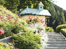 Romantik & Wellness inkl. Entspannungsmassage + Peeling im 4* Das Schlössl