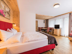 Stubaier Bergweihnacht inkl. Weihnachtsfeier & Galadiner | 4 Nächte