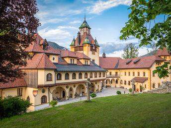 Natur, Genuss & Kultur im Naturohotel Schloss Kassegg inkl. Klosterbibliothek & Museen Stift Admont 