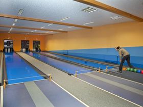 Familienurlaub inkl. Eintritt in die Erlebniswelt Therme AquaLux | 1 Kind bis 13,9 gratis | 3 Nächte