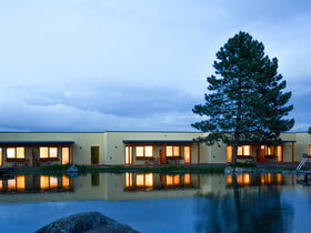 Familienurlaub inkl. Eintritt in die Erlebniswelt Therme AquaLux | 1 Kind bis 13,9 gratis | 3 Nächte