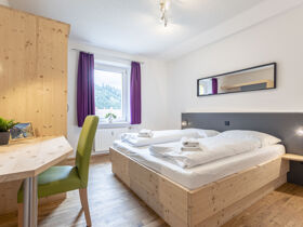2 Nächte im Erzberg Alpin Resort inkl. Frühstück, Abenteuer Erzberg mit Hauly Fahrt & Vitalbad