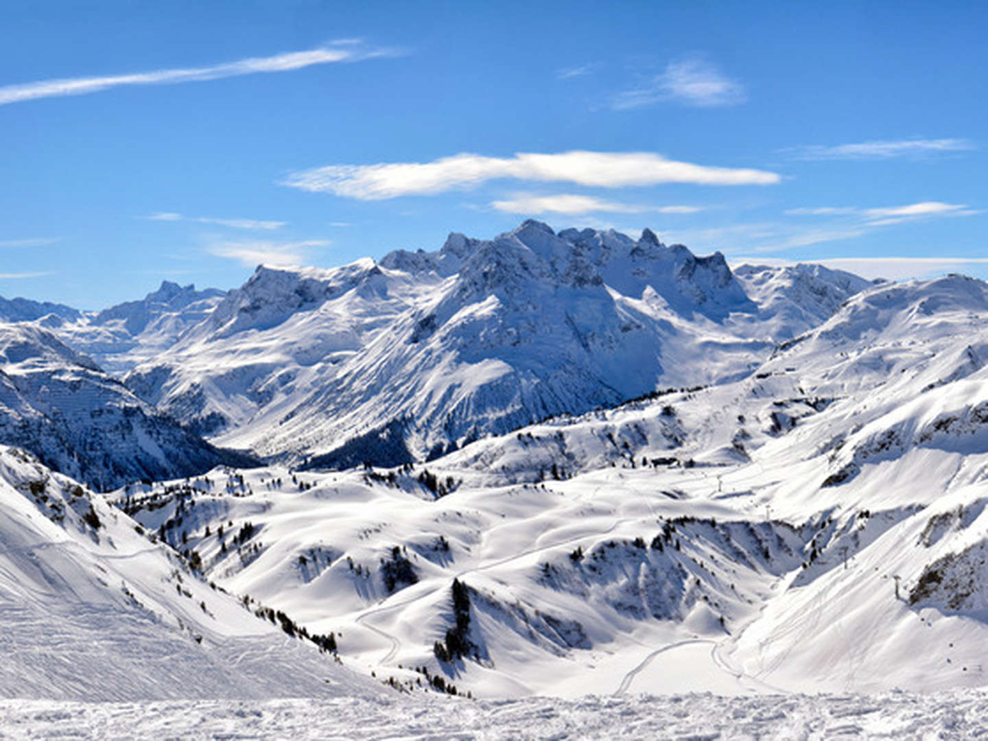 Winterurlaub in Lech am Arlberg - 305 Pistenkilometer warten auf dich | 7 Nächte