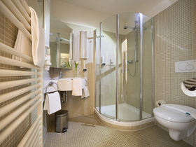 Burgen, Thermen & Wein im Südburgenland | 1 Nacht im Hotel Freiraum Güssing inkl. Burgenland Card