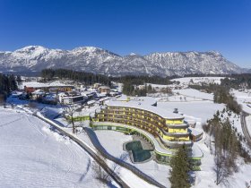 Weihnachten im Adults Only Hotel in Tirol inkl. Fackelwanderung 