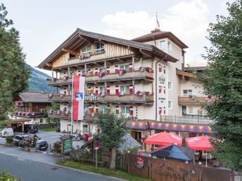 Weihnachten in den Salzburger Bergen inkl. Weihnachtsfeier am Heiligen Abend | 4 Nächte