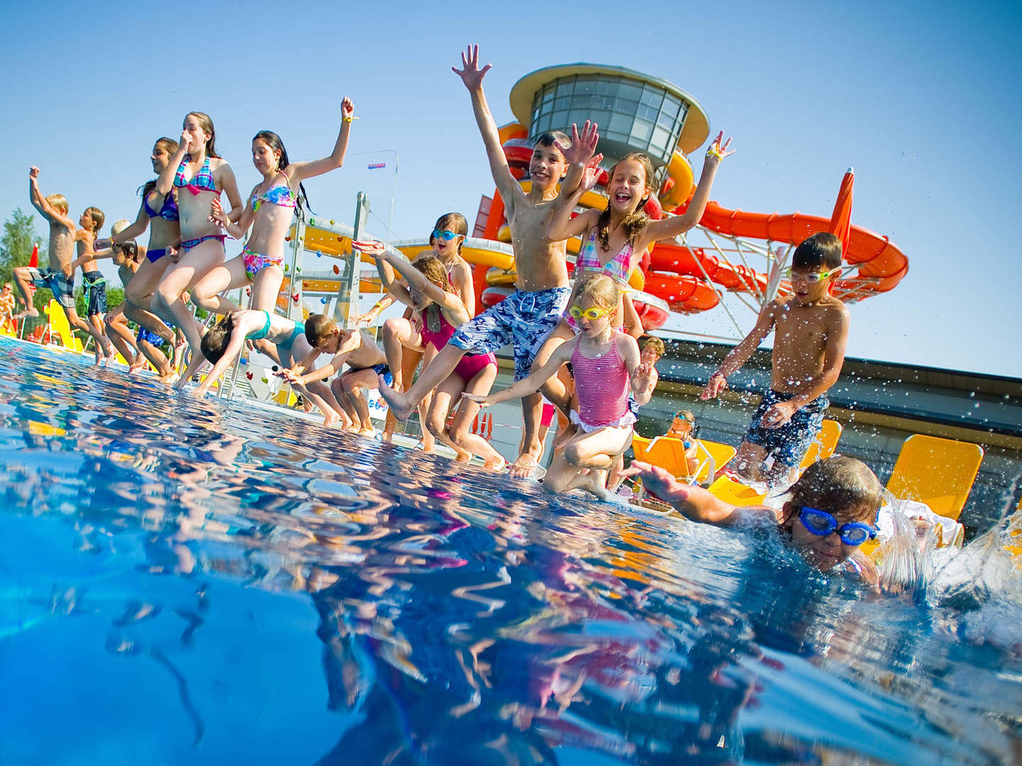 Familienurlaub in der Sonnentherme Lutzmannsburg | 4 Tage All Inclusive, Therme & Kinderbetreuung