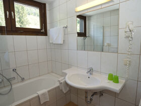 Auszeit Natur, Berge, See im Nationalpark inkl. Frühstück | 5 Nächte