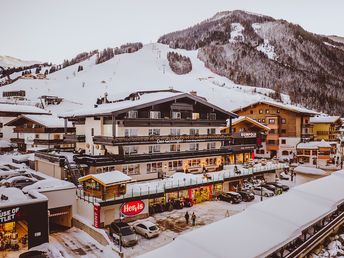 Märzsonne & Schneezauber in Saalbach Hinterglemm (7 Nächte)