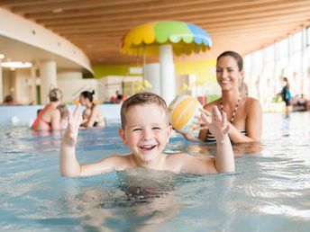 Sunny Bunny's one night Special im Hotel der Sonnentherme mit Baby- & Kinderbetreuung