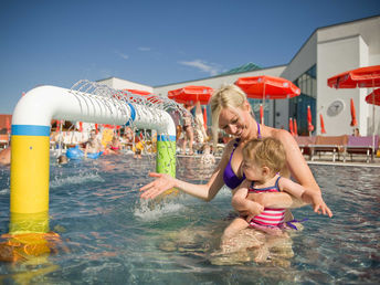 Sunny Bunny's one night Special im Hotel der Sonnentherme mit Baby- & Kinderbetreuung