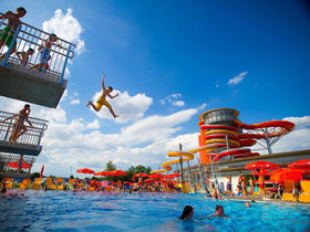 Sunny Bunny's 3 Nächte im Hotel der Sonnentherme mit Baby- & Kinderbetreuung